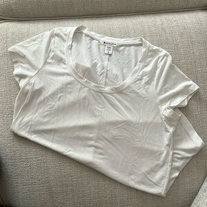 Athleta loose fit white t-shirt size XS